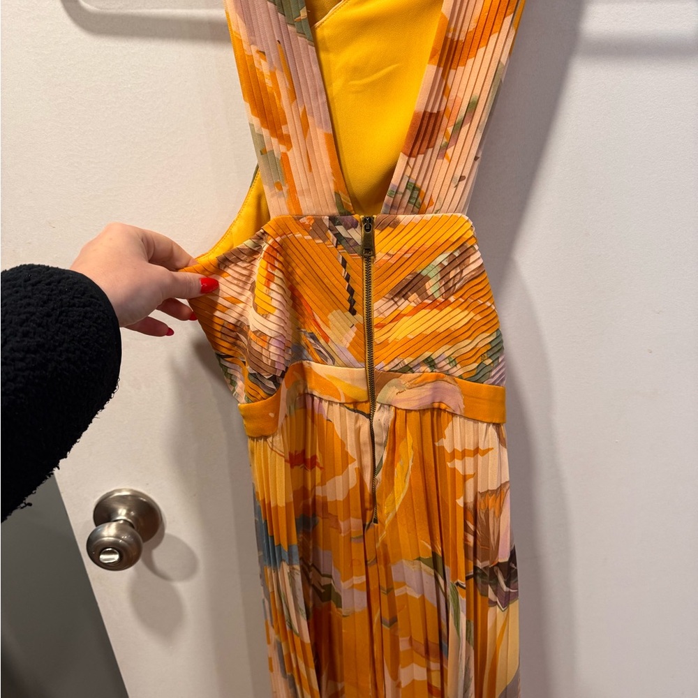 Ted Baker Yellow and Cream Dress - Picture 4 of 5